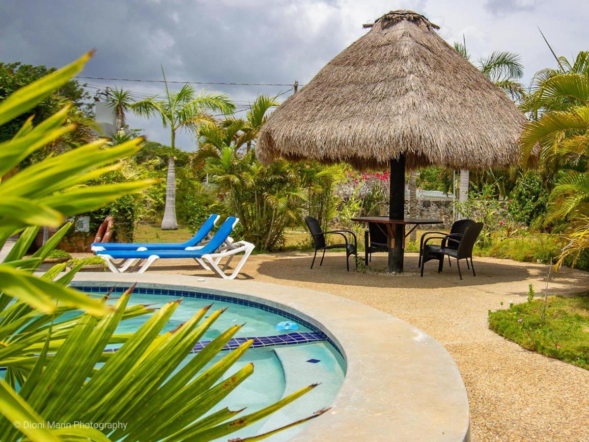 Almond Tree Hotel Resort Corozal Town Extérieur photo