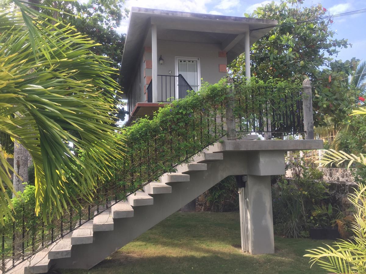 Almond Tree Hotel Resort Corozal Town Extérieur photo