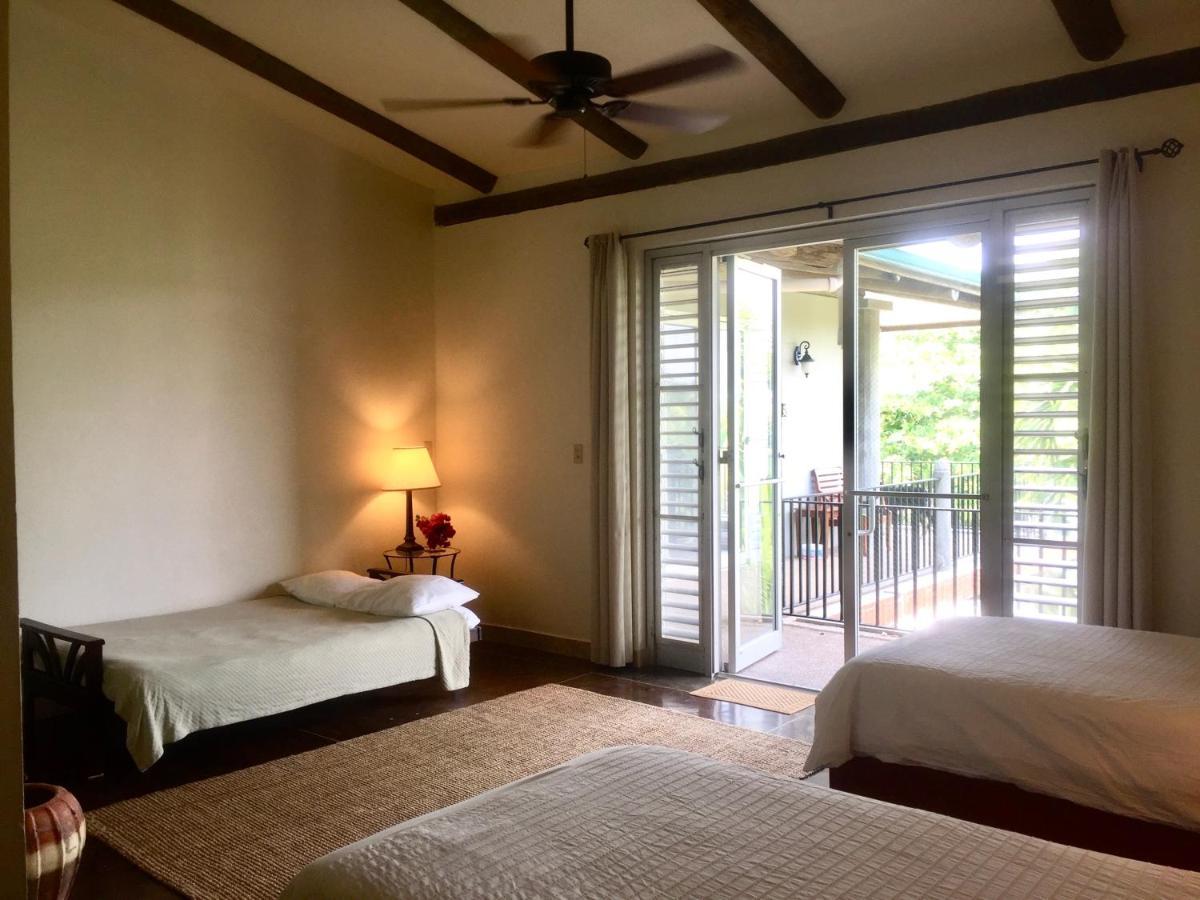Almond Tree Hotel Resort Corozal Town Extérieur photo